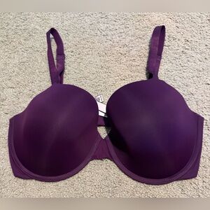 Victoria’s Secrets t-shirt lightly lined Demi SZ 36DD deep purple